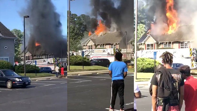 VIDEOS: Un helicóptero se estrella contra un conjunto residencial en EE.UU. y provoca un incendio