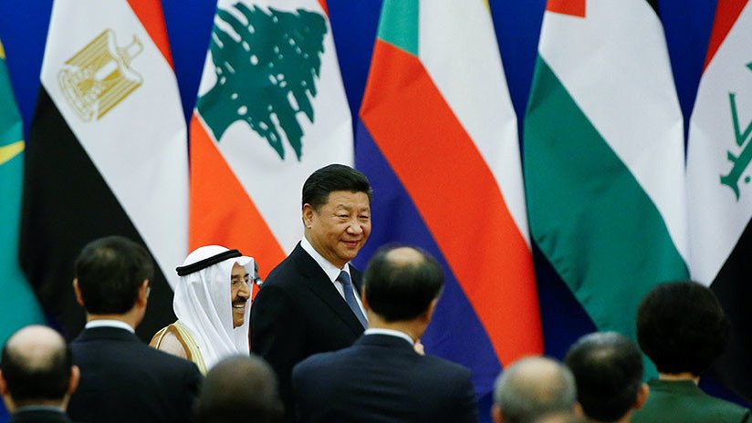 China promete 20.000 millones de dólares en préstamos para recuperar Oriente Medio