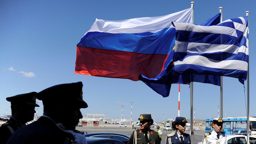 Moscú: EE.UU. está detrás de la decisión de Grecia de expulsar a dos diplomáticos rusos del país