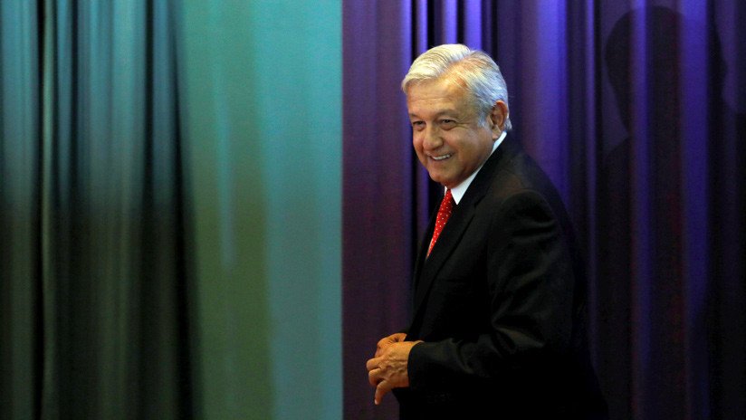 López Obrador anuncia reducción de su sueldo y desata polémica con la Suprema Corte