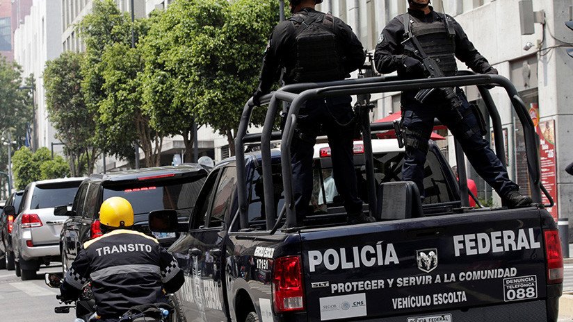 VIDEO, FOTO: Presuntos estafadores son golpeados y obligados a caminar semidesnudos en México