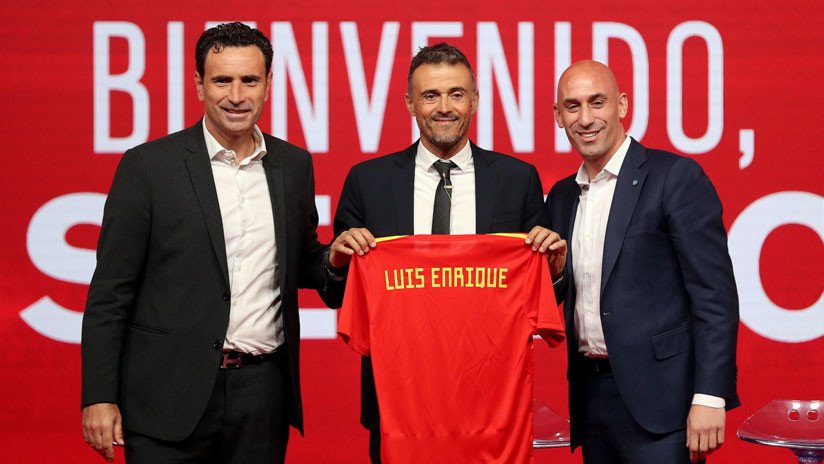 El exentrenador del Barcelona Luis Enrique es presentado como nuevo seleccionador nacional español