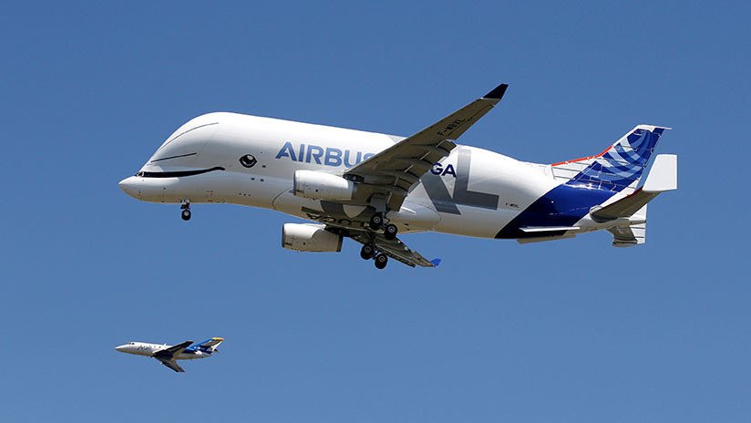 'Ballena' en el cielo: Airbus muestra el primer vuelo del nuevo avión carguero Beluga XL (VIDEO)