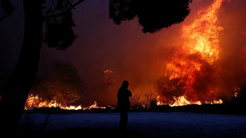 Diputado ucraniano: Los devastadores incendios en Grecia son "la venganza del Kremlin"