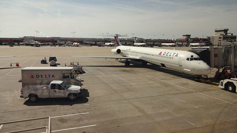 Dos aviones de Delta Air Lines colisionan en la pista de un aeropuerto de Boston