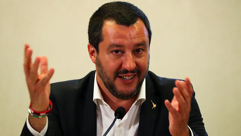 Ministro del Interior de Italia: "No merezco ser comparado con Satanás"