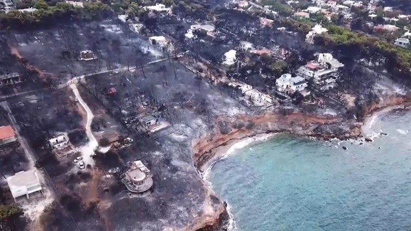 La devastación de los incendios en Grecia, vista desde un dron (VIDEO, FOTOS)