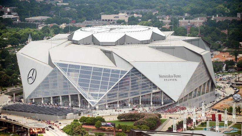 VIDEO: Los Atlanta Falcons 'descubren' el increíble techo retráctil de su estadio Mercedes-Benz 