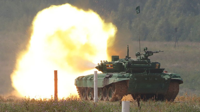 Tanques rusos e iraníes en un espectacular 'biatlón' de los Juegos Militares cerca de Moscú