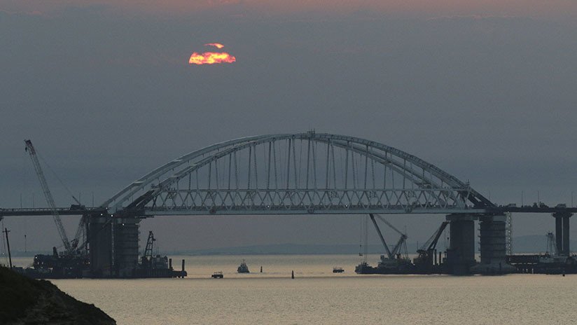 "Las nuevas sanciones de la UE por el puente de Crimea van en contra de los habitantes de la región"
