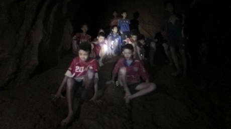Finaliza la operación de rescate de los niños futbolistas y su entrenador de la cueva en Tailandia