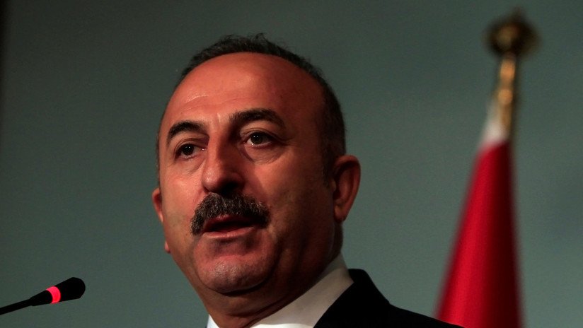 Canciller turco: "No dejaremos sin respuesta las sanciones de EE.UU. contra nuestros ministros"
