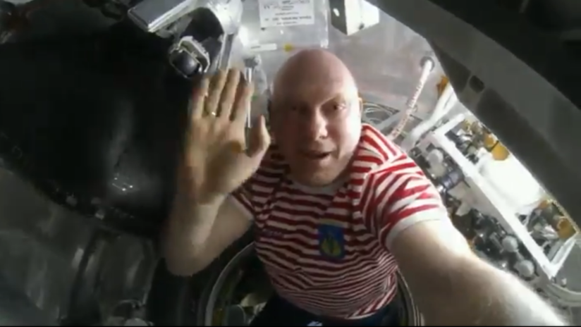 ¿Quiere dar una vuelta por la EEI? Un cosmonauta ruso le hace un 'tour' (VIDEO)