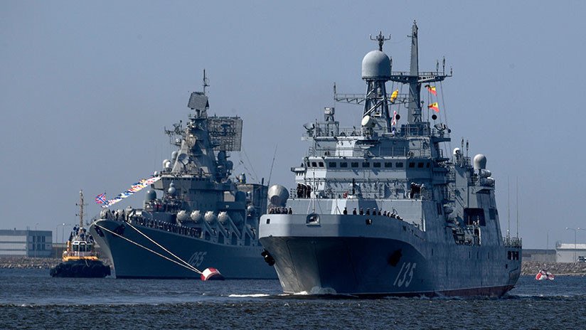 ¿Pánico otra vez? Dos buques de misiles guiados rusos cruzan el Canal de la Mancha