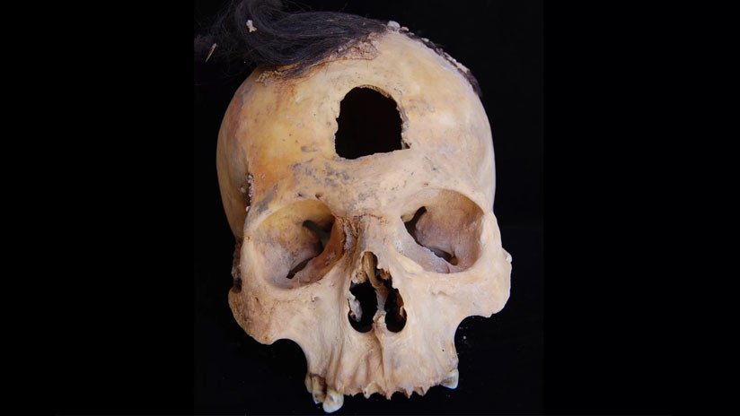 Descubren en Perú 60 momias de 1.500 años y 6 cabezas trofeo