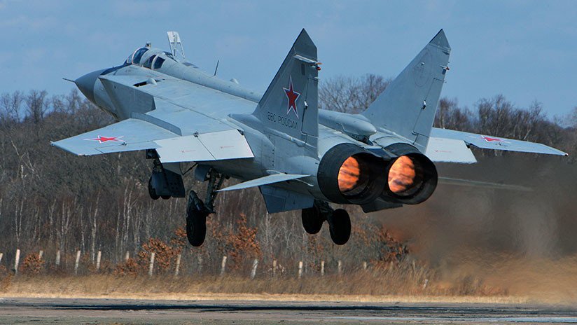 MiG-31, el "incomparable" caza ruso que roza el espacio