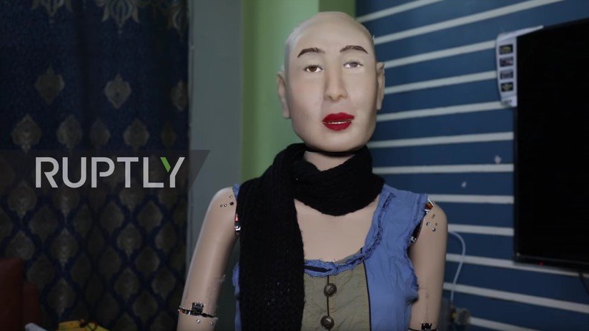 VIDEO: Rashmi, la primera robot humanoide que habla hindi, revela su lado más espiritual 