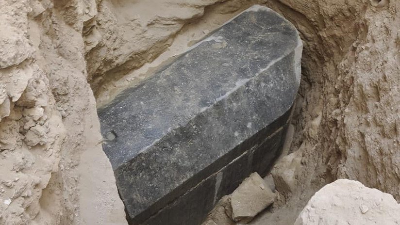 FOTOS: Revelan nuevos secretos del misterioso sarcófago negro de Alejandría