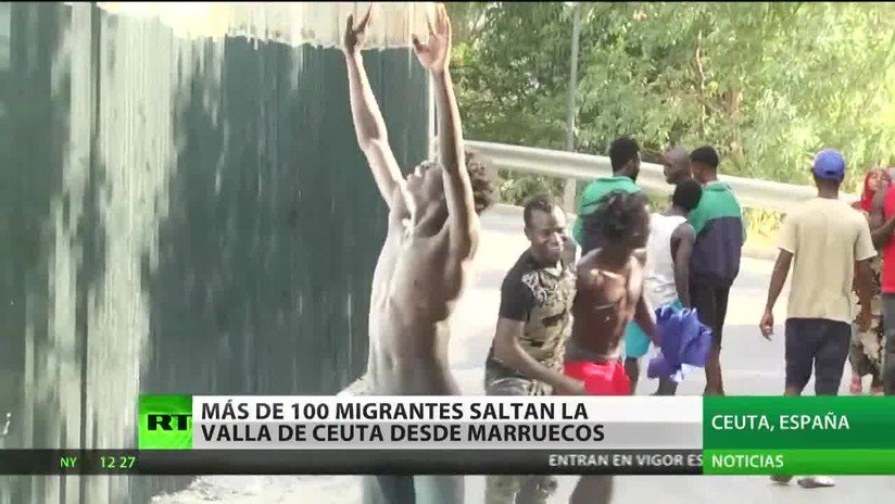 Más de 100 migrantes saltan la valla de Ceuta desde Marruecos
