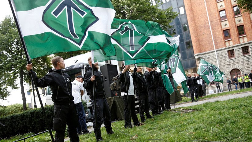 FOTOS: Manifestantes neonazis inundan las calles de Estocolmo
