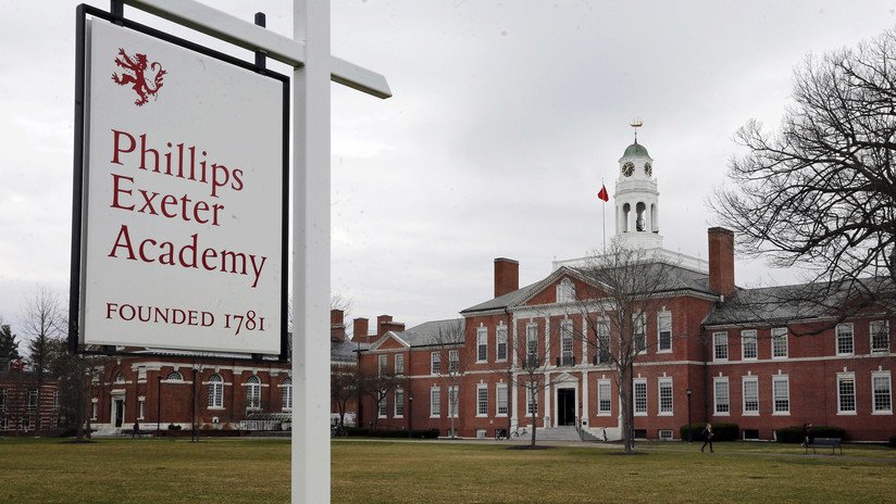 Acusan de abuso sexual a 11 empleados de una prestigiosa escuela en EE.UU.