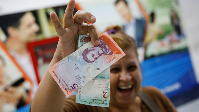 Precios, devaluación y nuevos billetes: ¿Cómo se vive el 'nuevo comienzo' económico en Venezuela?