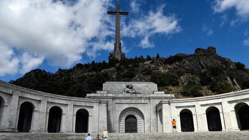 España: Sánchez renuncia a hacer un museo de la memoria en el Valle de los Caídos