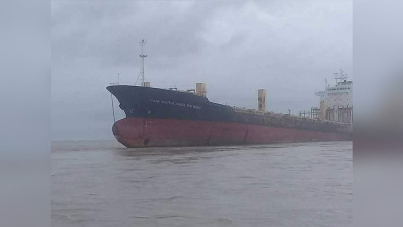 FOTOS: Un enigmático barco fantasma sin tripulación ni carga aparece en las costas de Birmania