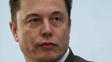 La fundadora de The Huffington Post trata de aconsejar a Elon Musk pero falla en el intento