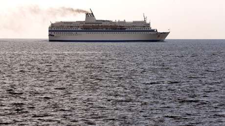 Rescatan a una mujer que pasó 10 horas en el mar abierto tras caer de un crucero