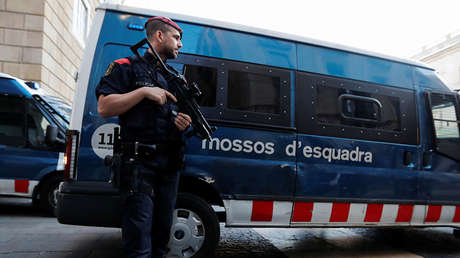 La Policía mata a un hombre que irrumpió en una comisaría de Barcelona al grito de “Alá es grande"
