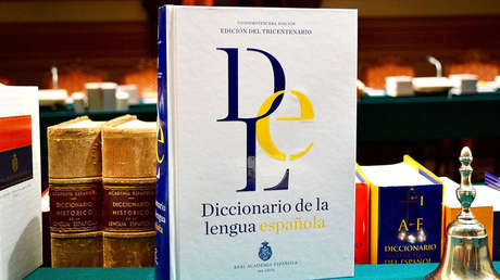La RAE define la palabra 'feminazi' y las redes arden en polémica