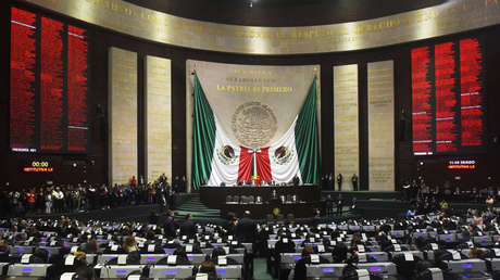 Se constituye el primer Congreso de "izquierda" en la historia reciente de México