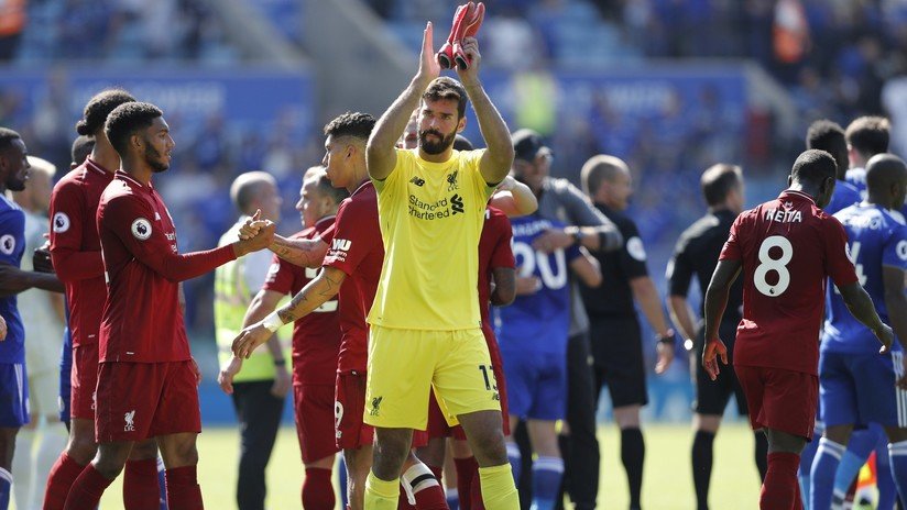 El espíritu de Karius está presente: El nuevo portero del Liverpool comete un 'error de escuela'