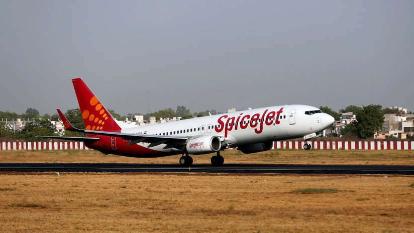 La aerolínea SpiceJet completa con éxito el primer vuelo con biocombustible en la India