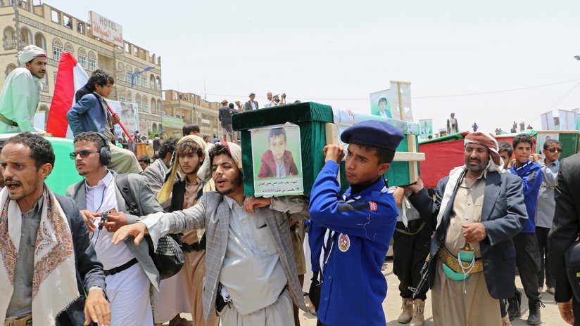 Arabia Saudita admite que su bombardeo en Yemen que dejó 40 niños muertos fue un "error"