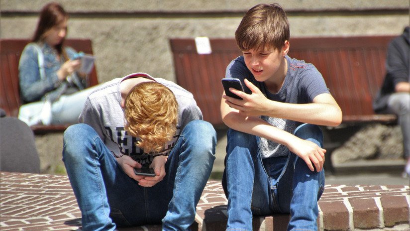 A contracorriente: Cada vez más jóvenes dejan las redes sociales y su motivo es este