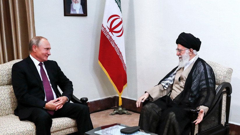 El líder supremo de Irán aboga por la cooperación con Rusia para "contener a EE.UU."