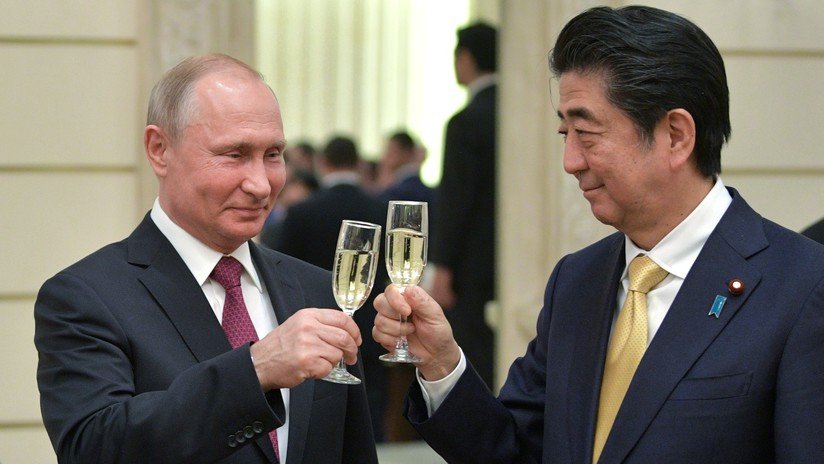 Putin llama a Japón a firmar un tratado de paz antes de final de año sin condiciones preliminares