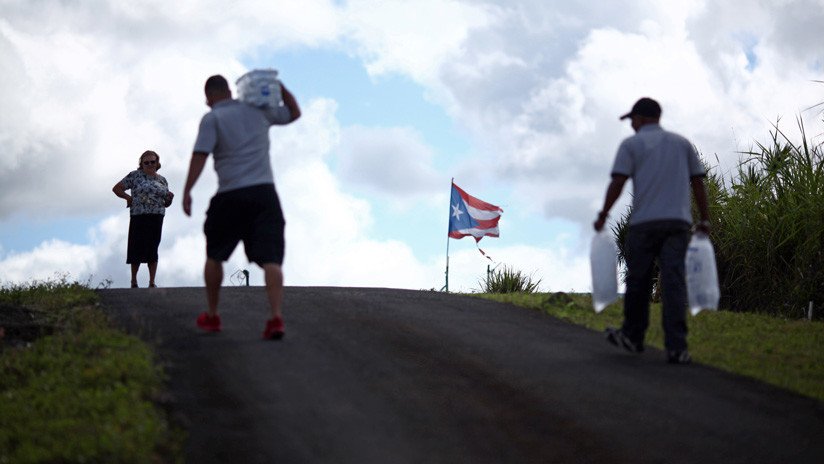 Botellas de agua fueron "olvidadas" en Puerto Rico y no llegaron a las víctimas del Huracán María