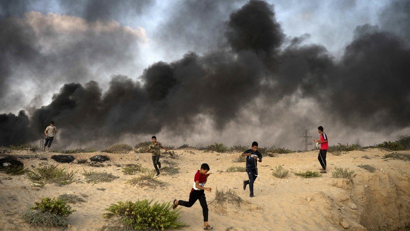 Dos palestinos muertos y 30 heridos en enfrentamientos en la Franja de Gaza