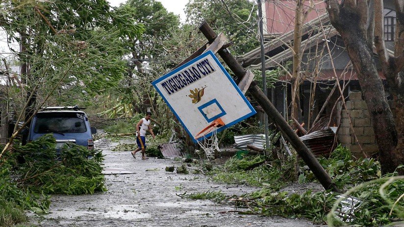 Desoladoras imágenes desde la isla de Filipinas golpeada por el tifón Mangkhut