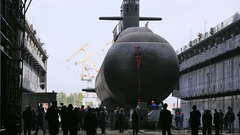 El nuevo submarino 'invisible' de Rusia cumple su inmersión inaugural (FOTOS)