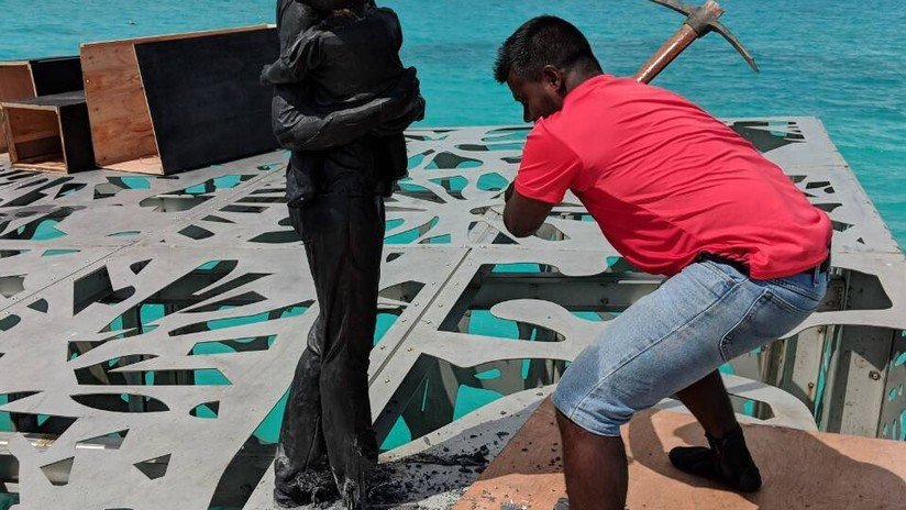 Destruyen en Maldivas la primera galería de arte semisumergida del mundo 'en nombre de Alá'