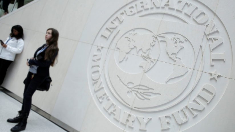 Reportan que Argentina negocia con el FMI una ampliación de crédito de hasta 5.000 millones más