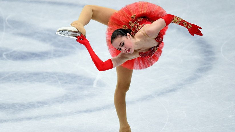 La rusa Zaguítova bate el récord mundial en el programa corto de patinaje artístico en Alemania