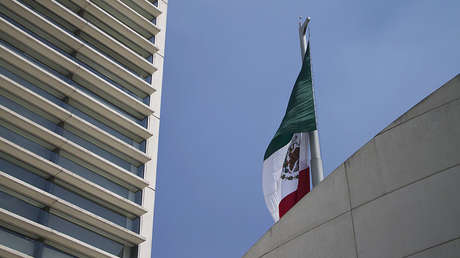 Polémica por un tuit oficial del Senado mexicano con un lema de campaña de López Obrador