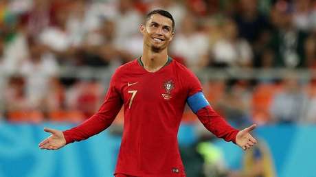 "¡Vamos, vamos!": Cristiano Ronaldo se pone a hablar ruso durante un chat en directo (VIDEO)
