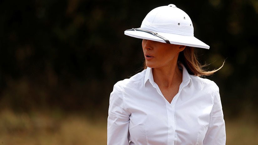 Melania Trump opta por un sombrero "colonial" para un safari en Kenia y desata críticas