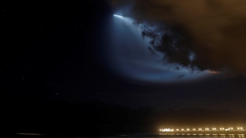 FOTOS, VIDEOS: El cohete Falcon 9 surcando los cielos deja atónitos a los californianos